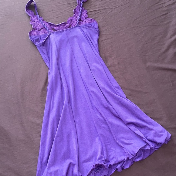 Le Château Purple Puffy Slip Dress - Picture 4 of 9